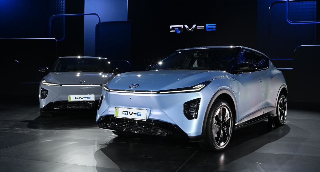 Perodua QV-E Ice Blue dan Caviar Grey
